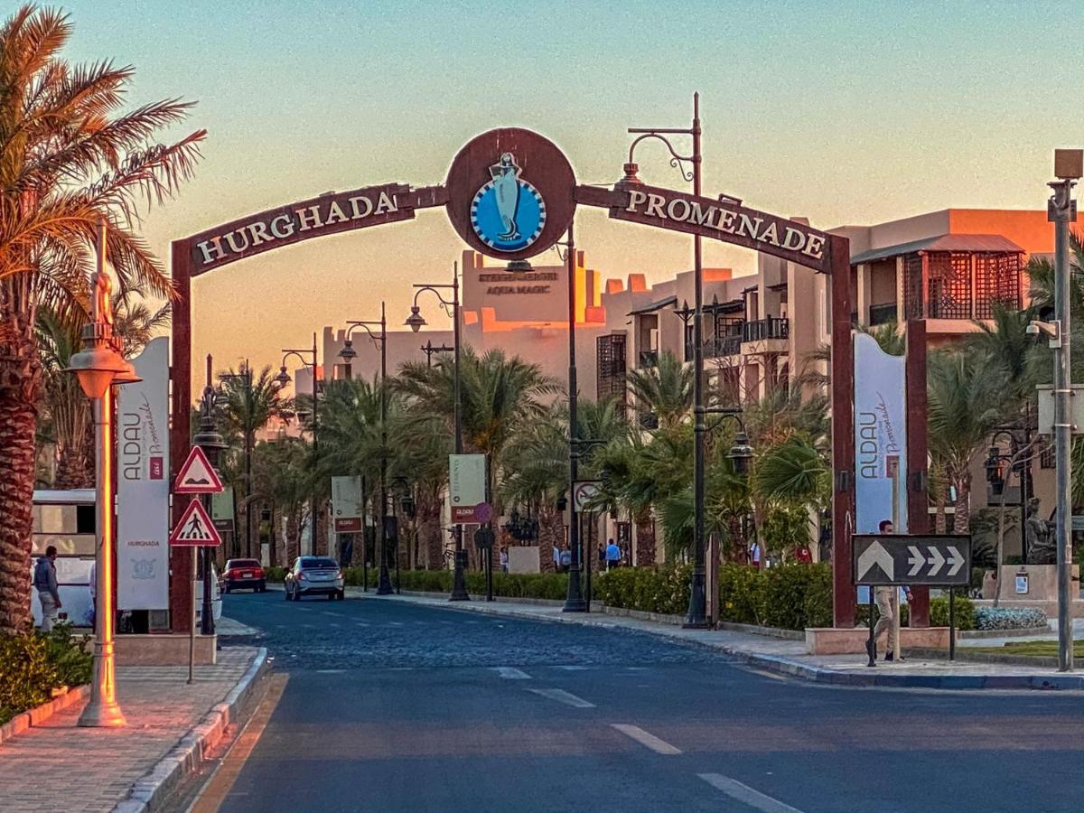 The Touristic Promenade Apartment Hurghada Exteriör bild