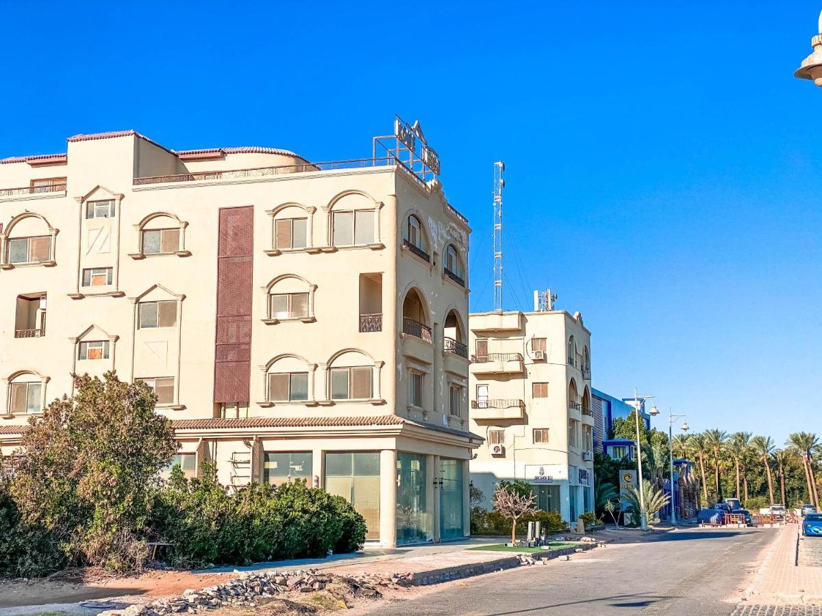 The Touristic Promenade Apartment Hurghada Exteriör bild