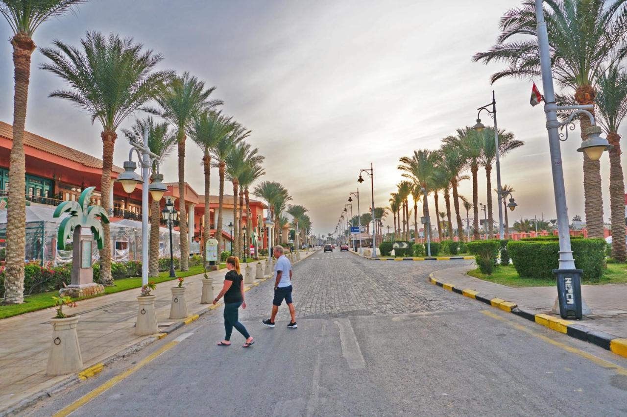 The Touristic Promenade Apartment Hurghada Exteriör bild