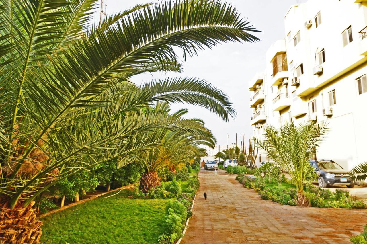 The Touristic Promenade Apartment Hurghada Exteriör bild